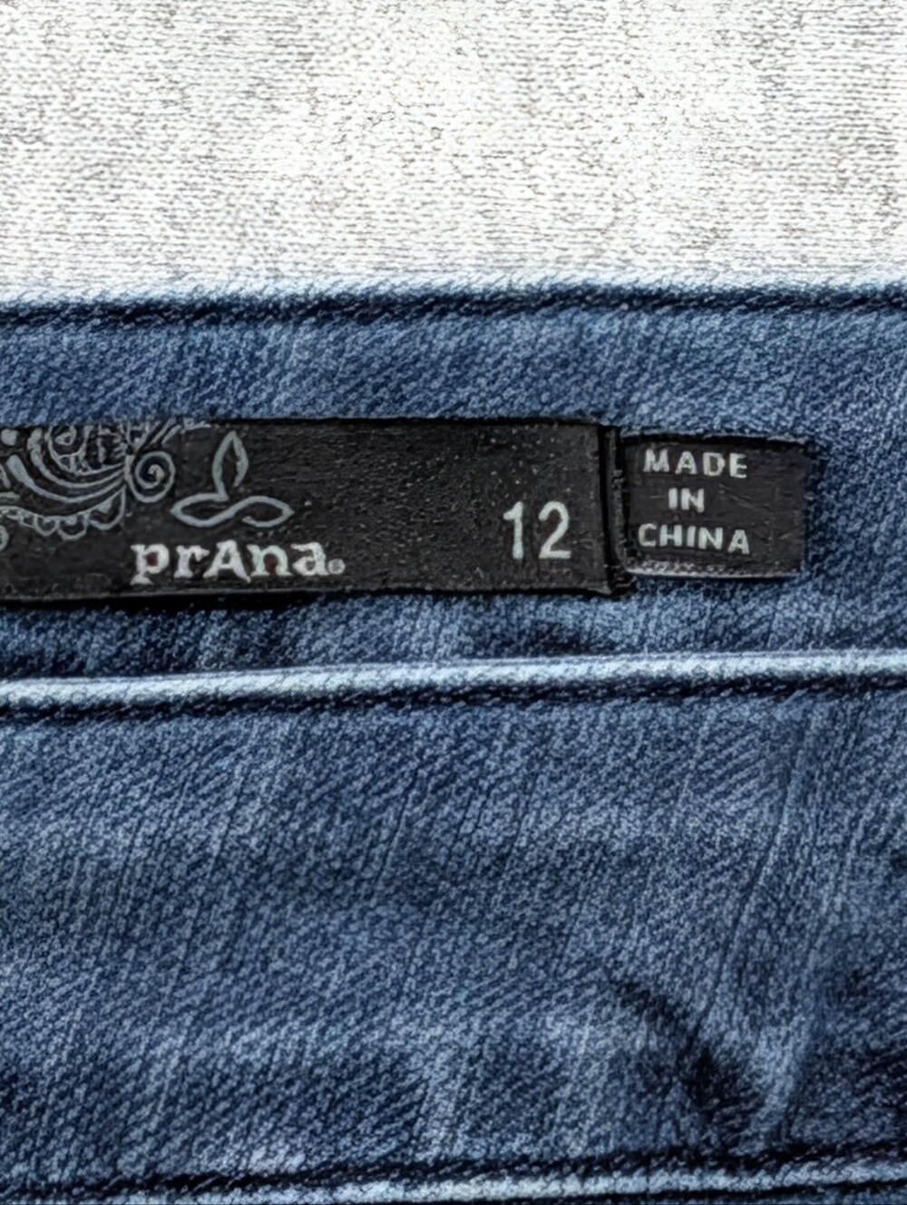 prAna Kara Denim Stretch A-Line Mini Skirt Indigo Blue 12 Travel Hiking Pockets - Picture 4 of 8
